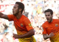 M.U theo đuổi Thiago và Fabregas của Barca: Barca hóa hàng tiền vệ