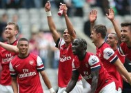 Vé xem trận đấu Arsenal tại Hà Nội cao nhất 1,5 triệu đồng
