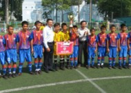 Kết thúc giải bóng đá học sinh U.13 TPHCM: Trường Nguyễn Thị Định nhận chức vô địch