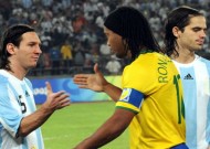 Messi mang ơn Ronaldinho