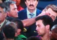 Mourinho bị kiện ra tòa vì móc mắt Tito Vilanova