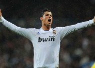 HLV Ancelotti: Ronaldo nhất định sẽ gia hạn với Madrid