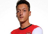 Arsenal an intelligent move at the right time for Ozil'