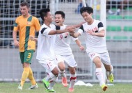 U-19 Việt Nam thắm tình đồng đội