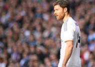 Xabi Alonso sẽ gia hạn hợp đồng với Real