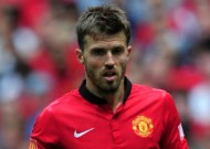 Carrick gia hạn hợp đồng với Manchester United