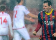 Barcelona join toppers with easy Sevilla win