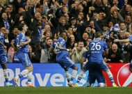 Chelsea cruise into UCL last eight