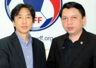 Toshiya Miura coaches national football team