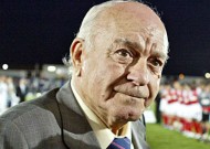 Real Madrid icon Di Stefano passes away