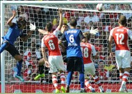 Falcao scores comeback goal to sink Arsenal