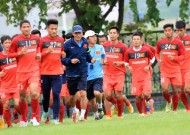 Vietnamese football team coach calls for fan support