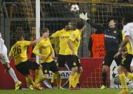 No Gala for Turks as Dortmund power through