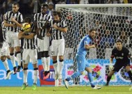 Napoli beat Juventus to win Italian Super Cup