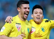 Tổng quan vòng 19 V-League: Hà Nội T&T thừa thắng xông lên