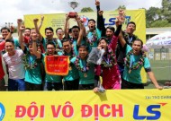 Jounalists association football tournament - Thai Son Nam Cup 2015: HTV is the winner