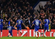 Chelsea 2-1 Dynamo Kiev: Late Willian stunner gives Mourinho vital win