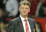 Van Gaal handed respite as Man Utd held to goalless draw