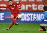Lewandowski hits two for Bayern to pass 'Auba'