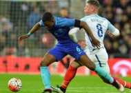 Janssen, Narsingh bring England back to earth