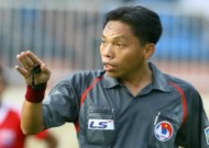 Referee Châu wins Golden Whistle Award