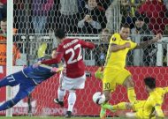 Mkhitaryan helps Man Utd to draw in Russia