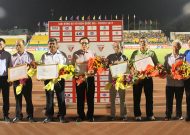 Trao kỷ niệm chương cho các cá nhân có đóng góp với bóng đá TP.HCM và bóng đá Việt Nam