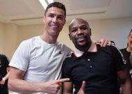 Ronaldo celebrates Supercoppa win with Floyd Mayweather