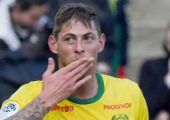 'I am getting scared' - Emiliano Sala sent fearful messages to friends while aboard missing plane