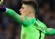 Kepa Arrizabalaga: Chelsea goalkeeper fined & apologises for Wembley incident