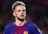 Rakitic's Barcelona future uncertain amid Man United links - sources