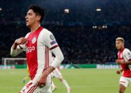 Ajax edge Apoel to return to UCL group stage