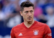 Robert Lewandowski signs new four-year Bayern Munich contract