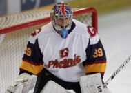 Cech named Man of the Match on ice hockey debut wearing Chelsea and Arsenal-inspired helmet