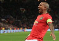 Ashley Young: Manchester United agree fee with Inter Milan