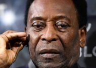 Pele is depressed and too embarrassed to leave the house, says Brazil legend's son