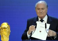 Blatter tips U.S. to serve as replacement host for 2022 World Cup amid Qatar charges