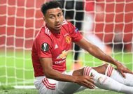 Scholes brands Lingard 'not good enough' and suggests he could leave Man Utd