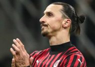 Ibrahimovic signs new AC Milan contract to end transfer speculation