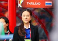 “Nữ tướng” xinh đẹp làm trưởng đoàn bóng đá Thái Lan
