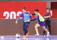 Đội Futsal nữ Việt Nam làm quen sân thi đấu tại Trung tâm Thể thao Hohhot