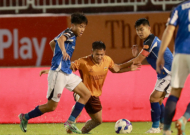 HAGL 0-3 Becamex TP.HCM: Chủ nhà thua tơi tả