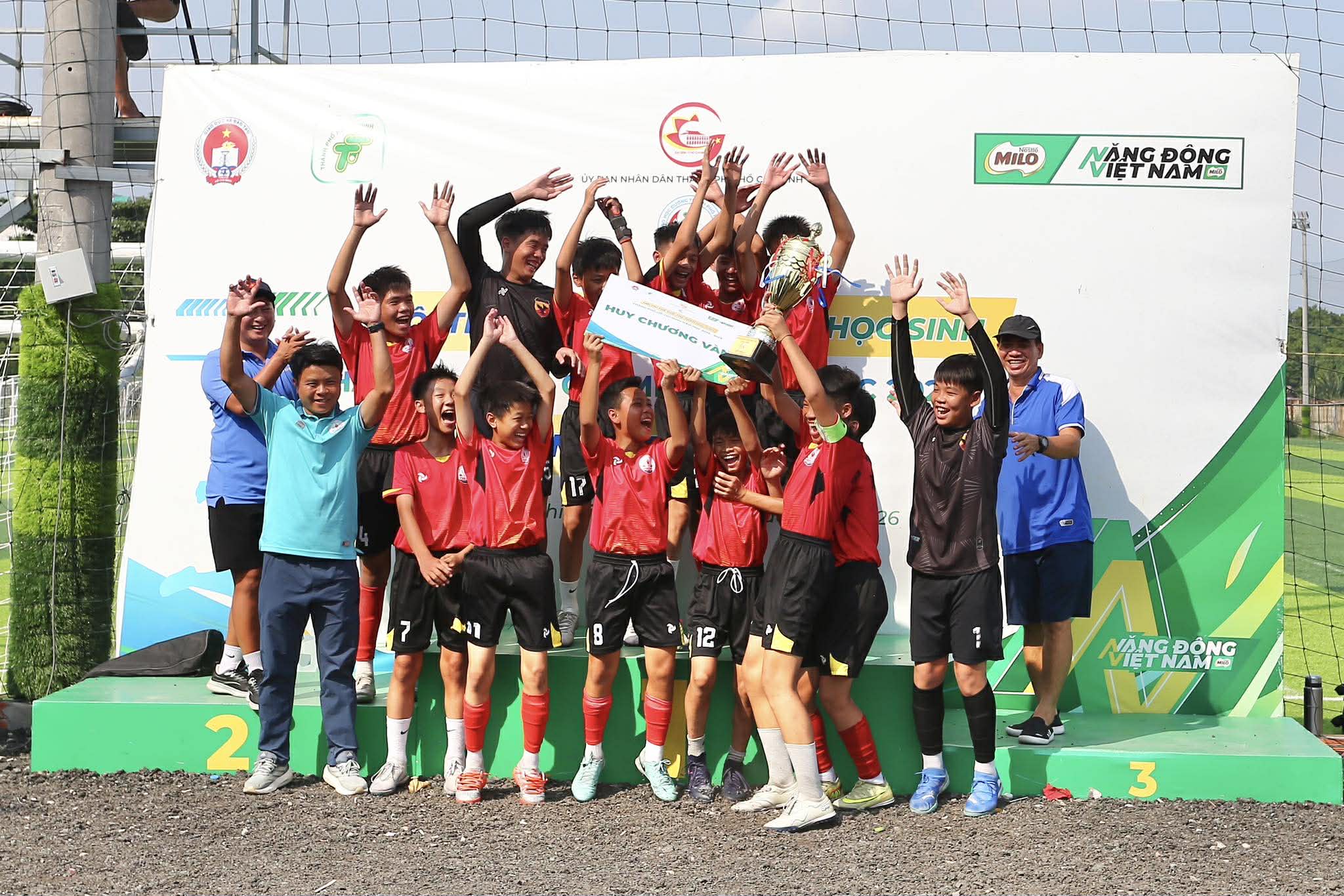 Phú Mỹ vô địch TDTT học sinh khối 8-9 TP. Hồ Chí Minh 2025/26