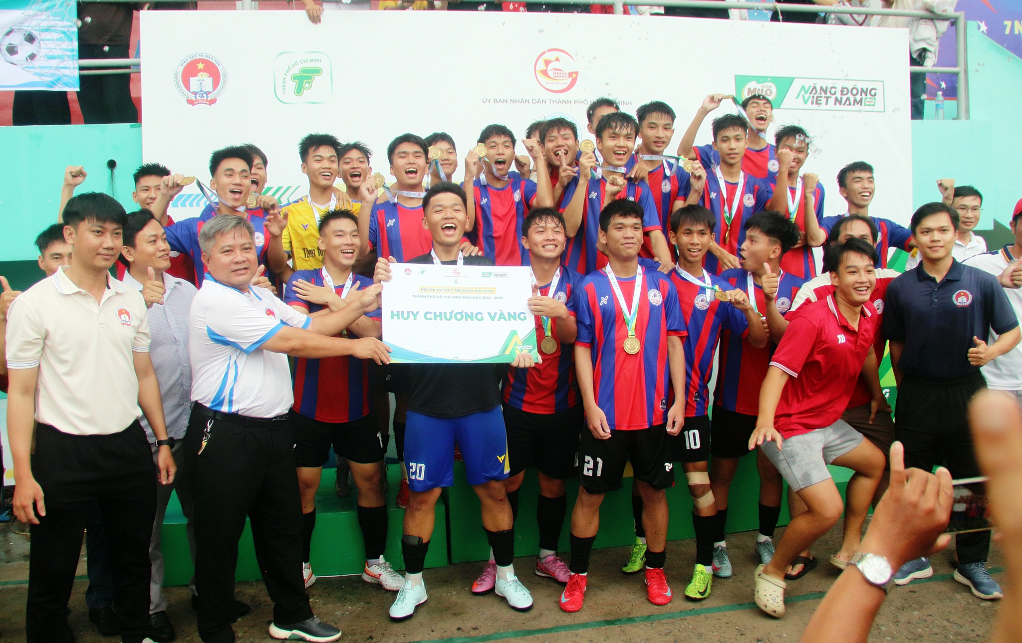 Chung kết Hội thi THPT nam TDTT TP. Hồ Chí Minh 2025-2026: Kịch tính, nghẹt thở đến vỡ oà cảm xúc